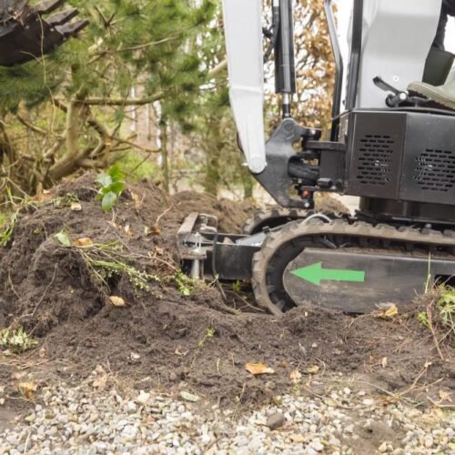 Mini-excavatrice Yanmaster Compacte - Diesel 1200 Kg – Image 3