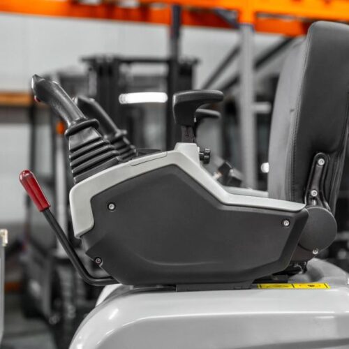 Mini-excavatrice Yanmaster Compacte - Diesel 1200 Kg – Image 2