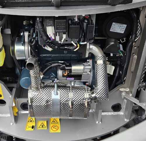 Minipelle Rhinoceros KS12-9 – Moteur Kubota 14 CV – Image 3